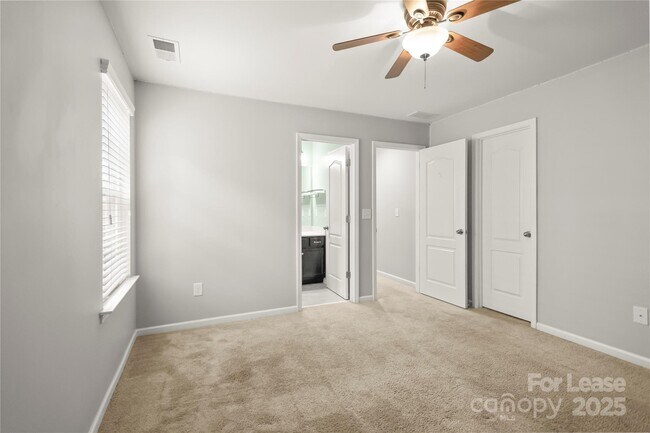 Building Photo - 131 Cherry Bark Dr