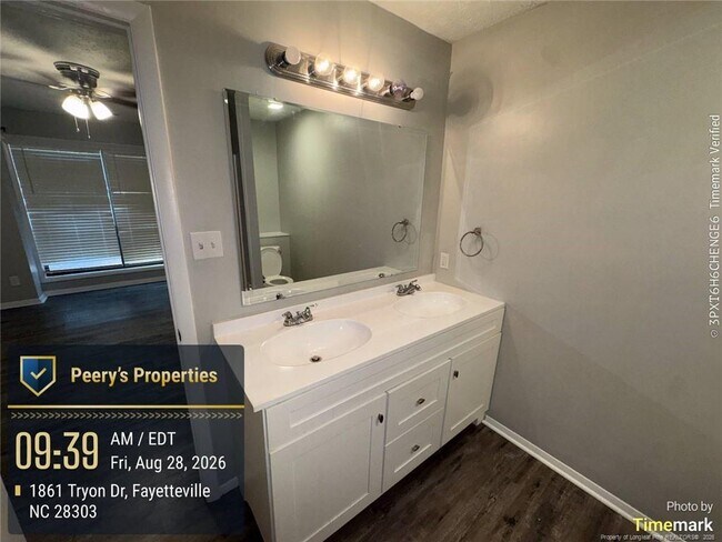 Building Photo - 1861 Tryon Dr