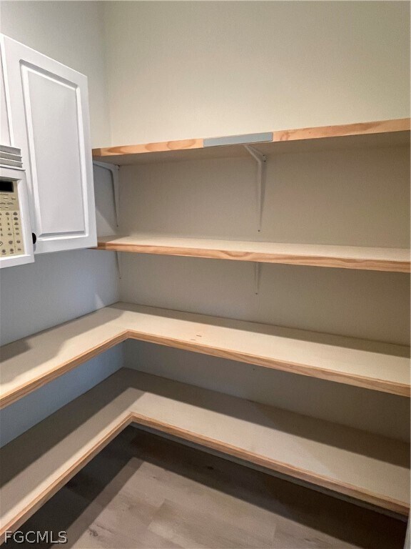 Building Photo - 1325 NE 5th Pl