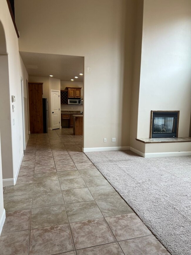 Building Photo - MONTH TO MONTH LEASE ONLY. Beautiful Custo...