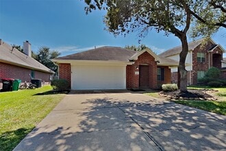 Building Photo - 15402 Misty Dawn Tr