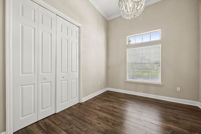 Building Photo - Luxury Living in Amelia National – Resort-...