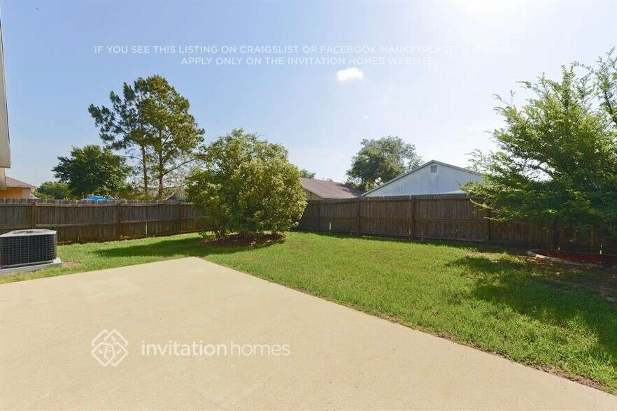 Building Photo - 521 Greg St