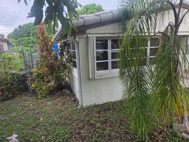 Building Photo - 1787 NE 173rd St