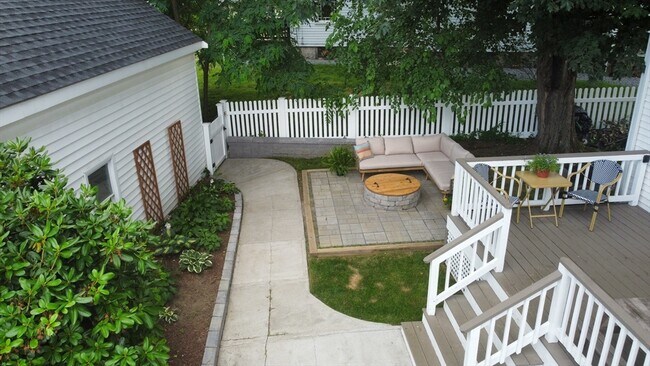 Building Photo - 76 Milk St