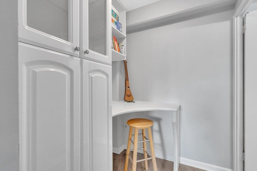 Building Photo - 8800 Boulevard East