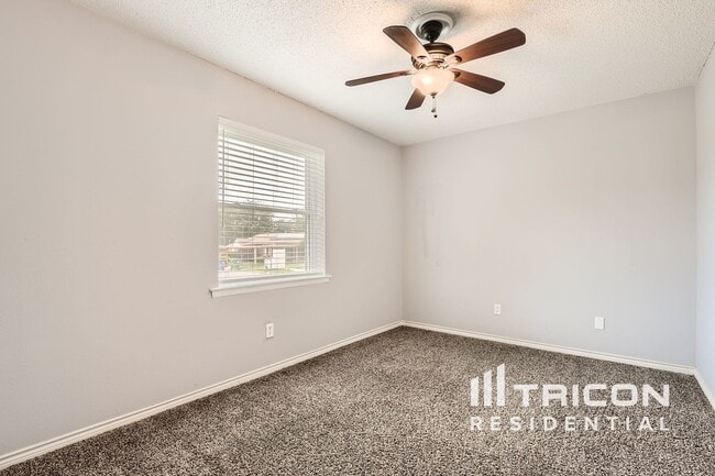 Building Photo - 6624 Cathy Dr