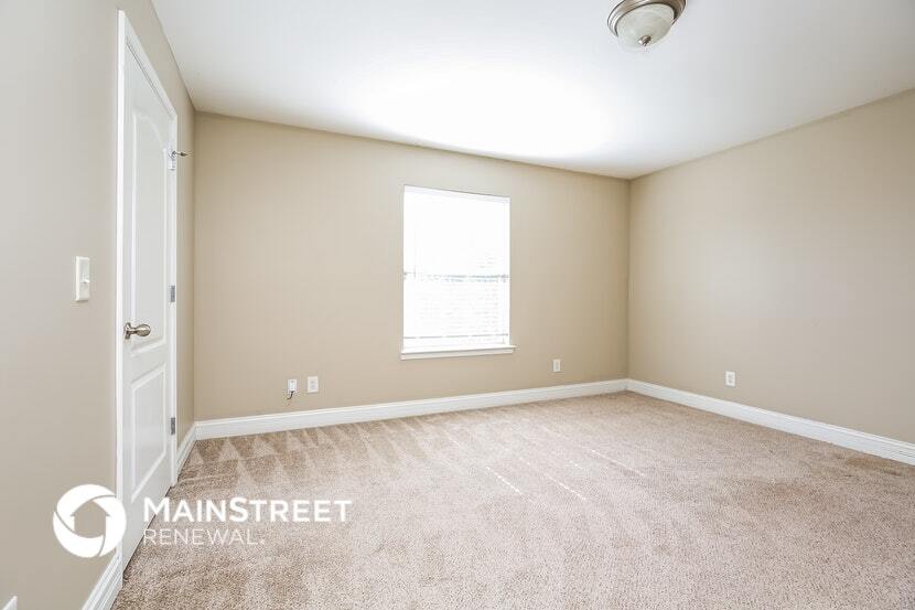 Building Photo - 1313 Sunray Dr