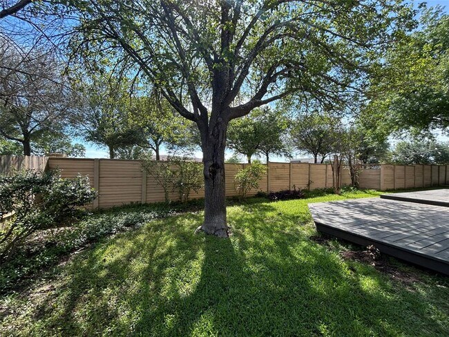 Building Photo - 1745 Dapplegrey Ln