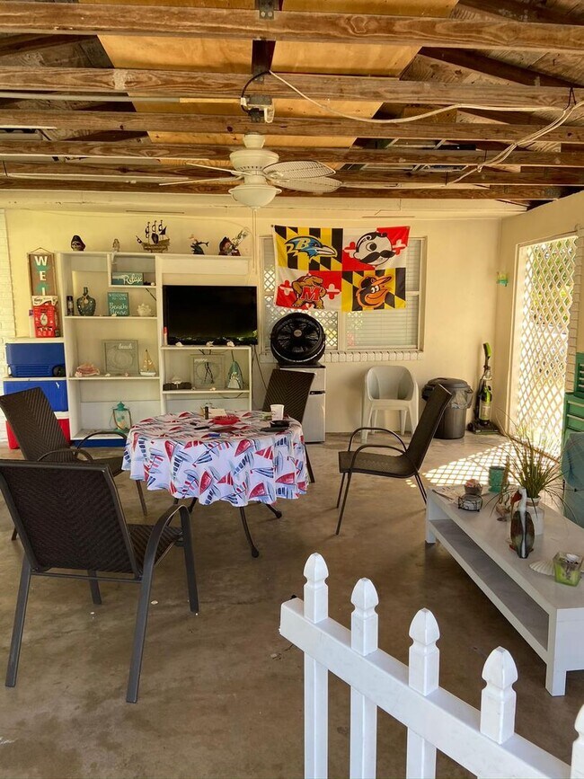 Building Photo - Renovated 3BR/2BA Corner Single-Family Home – Large Fenced Yard, NO HOA