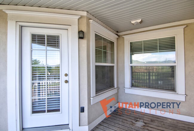 Building Photo - 11738 Currant Dr