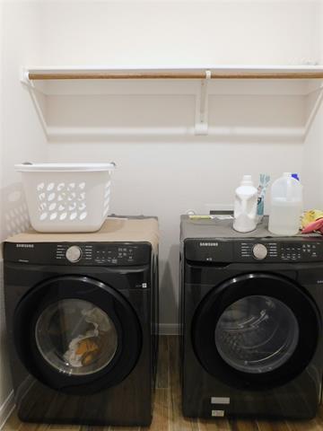 Building Photo - 1111 Saddle Ridge Dr