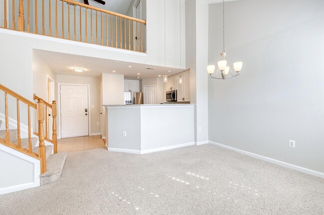 Building Photo - 400 Symphony Cir