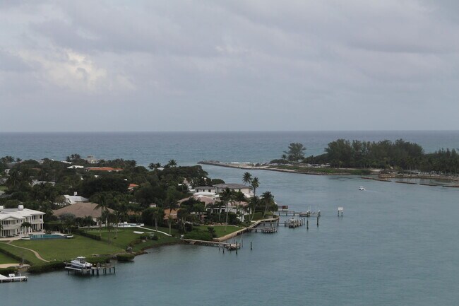 Building Photo - 1209 Ocean Dunes Cir