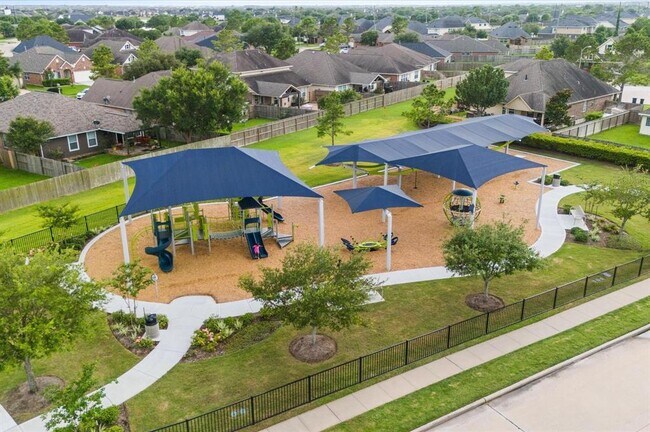 Building Photo - 9415 Vista Falls Ct