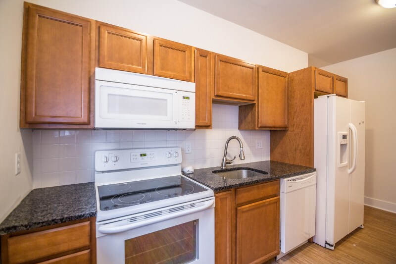 Building Photo - 441 N 32nd St