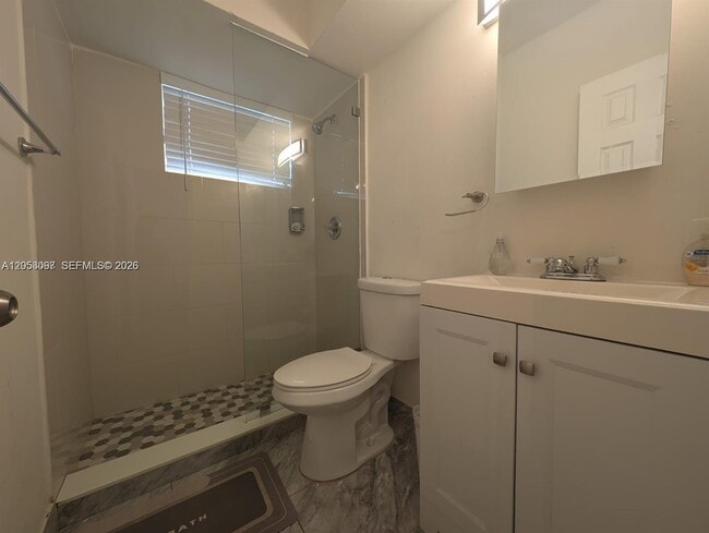 Building Photo - 1446 Ocean Dr