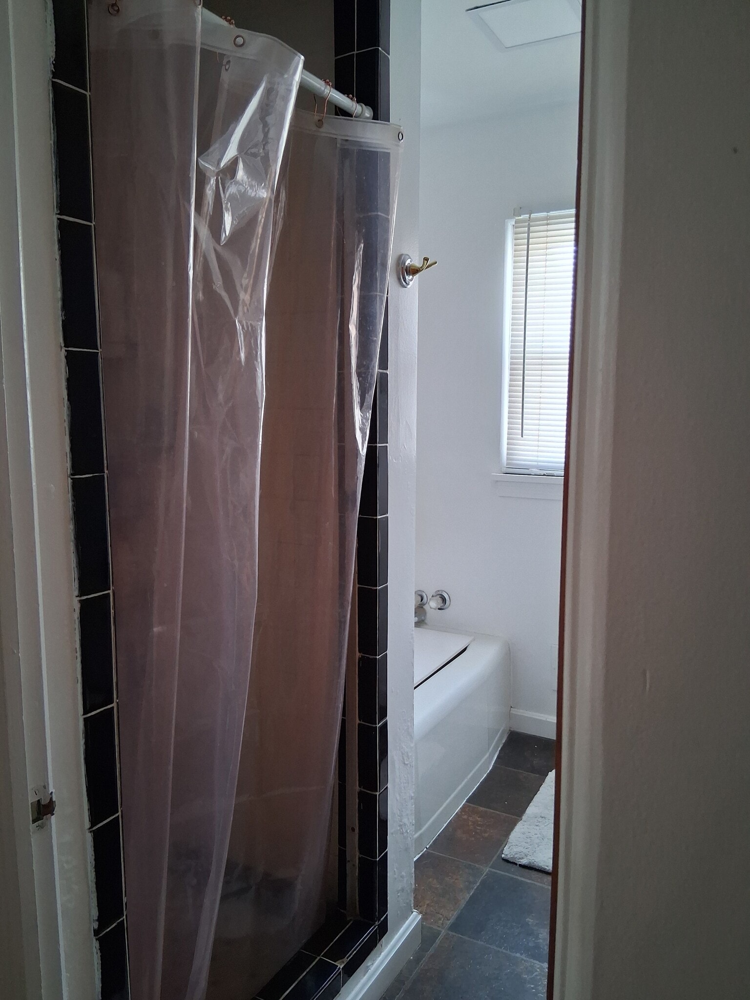 bath 1 - 1 Joyanne Ct