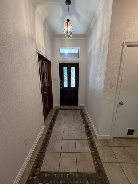 Building Photo - Former model home on corner lot is ready for move in!
