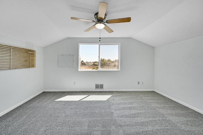 Building Photo - $2,495.00, 3 bed, 2 bath located in Westminster.