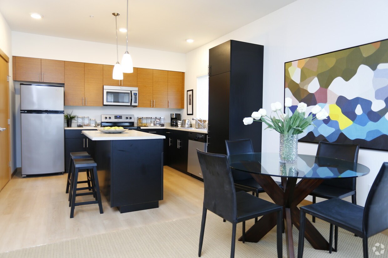 Altia Townhomes And Apartments Lynnwood Wa Apartment Finder