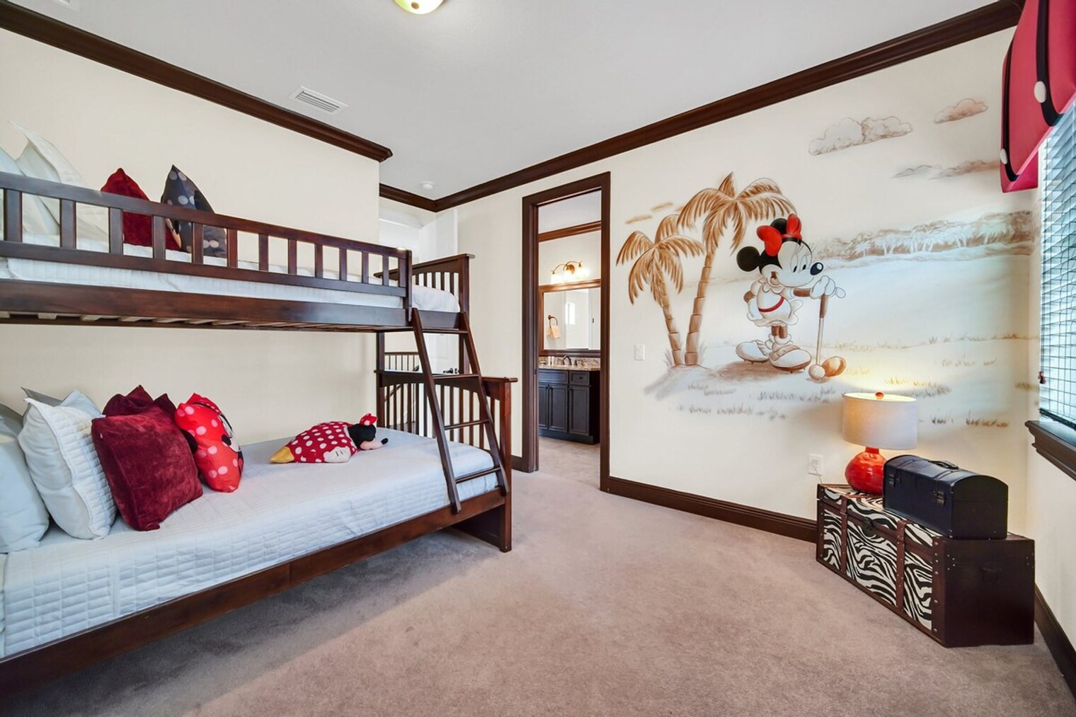 Building Photo - 970 Golden Bear Dr