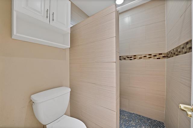 Building Photo - 1611 Celeste Ct