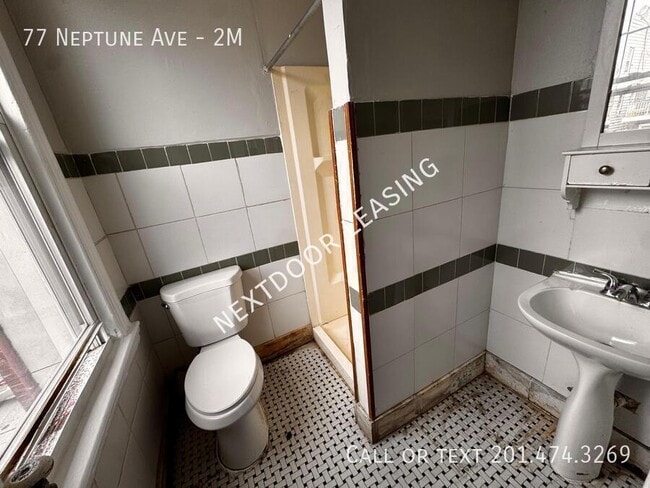 Building Photo - 77 Neptune Ave