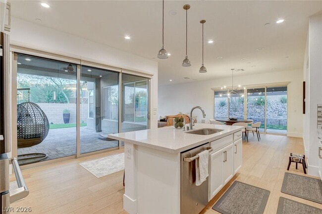 Building Photo - 2560 Bridle Oaks Ct