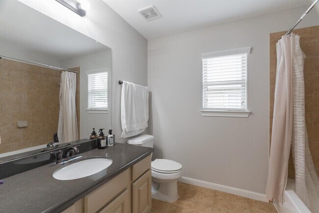 Building Photo - 51 N Marshside Pl