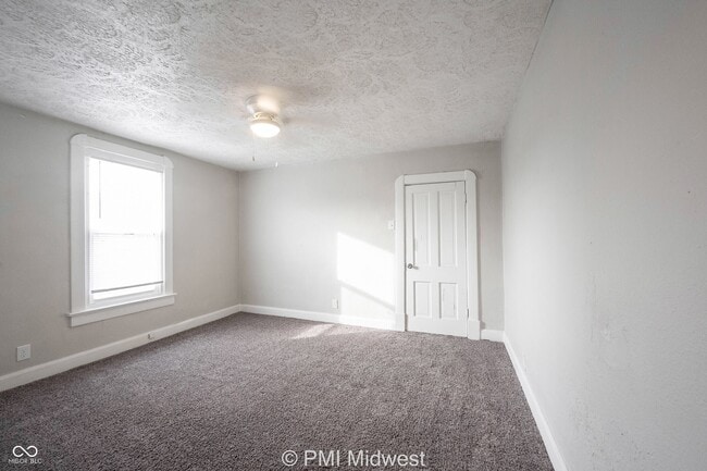 Building Photo - 1016 S Belmont Ave
