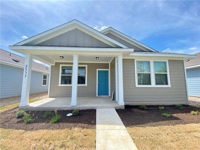 Primary Photo - 2537 Pecan Island Dr