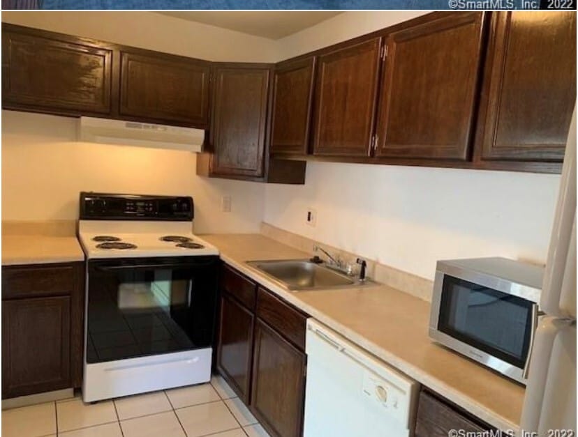 kitchen - 951 High Path Rd