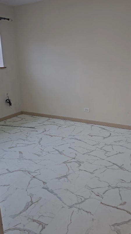 Building Photo - 1542 S Austin Blvd