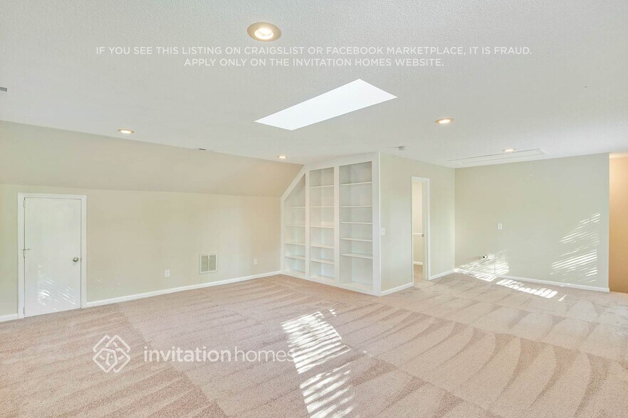 Building Photo - 8807 Doe Path Ln