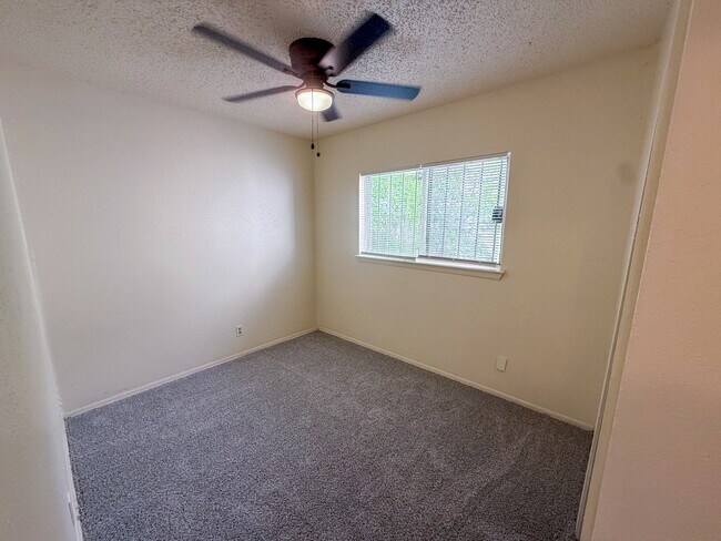 Building Photo - 4047 Indian Sunrise