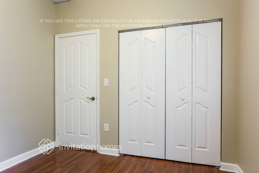 Building Photo - 14438 SW 158th Pl