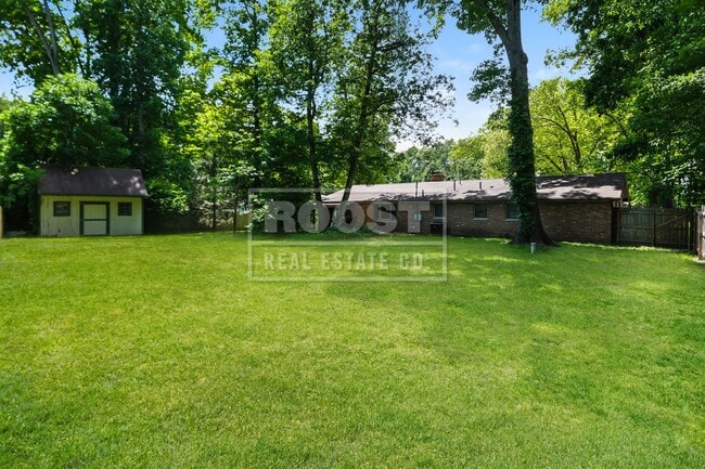 Building Photo - 4 Bed 2 and a Half Bath Single Family Home!