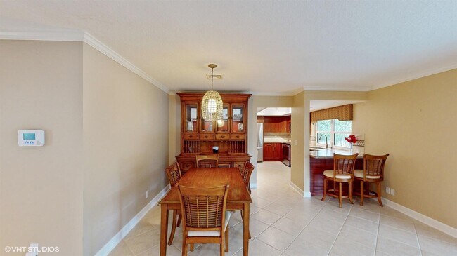 Building Photo - 488 Forestview Dr