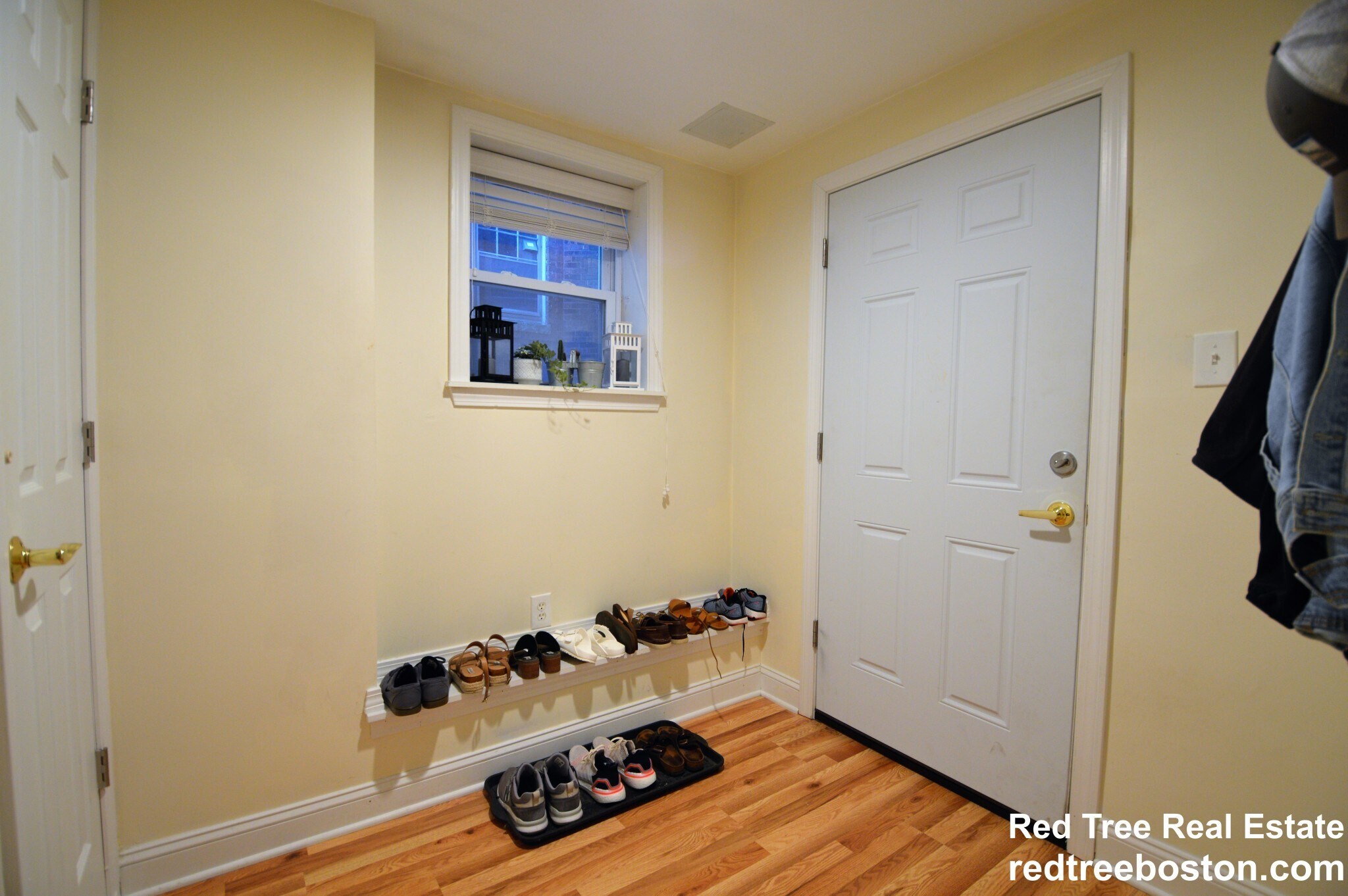 Building Photo - 191 Winthrop Rd