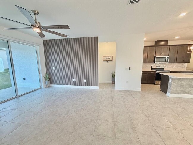 Building Photo - 2104 Axel St