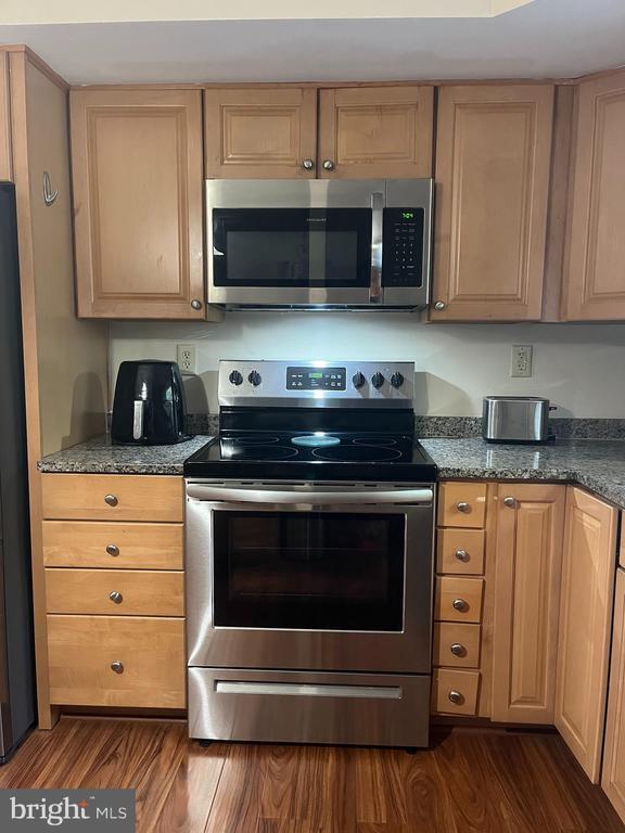 Building Photo - 3643 Kempsford Field Pl