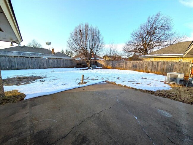 Building Photo - 6308 NW 84th St