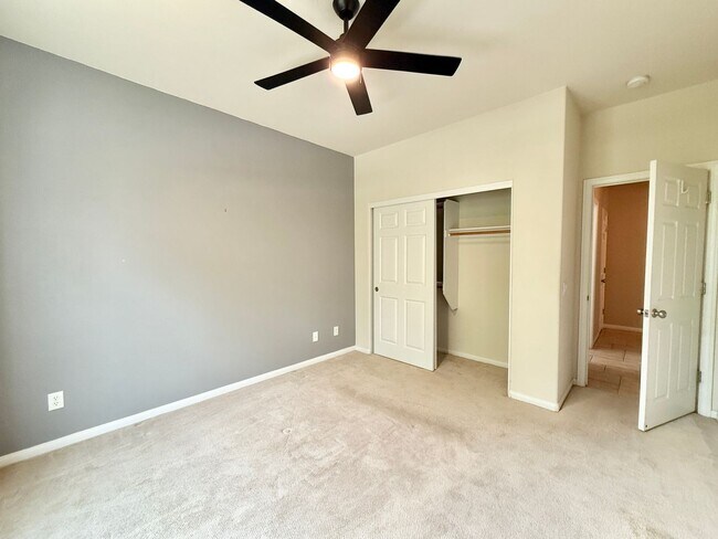 Building Photo - MOVE IN SPECIAL! FIRST TWO WEEKS RENT FREE...