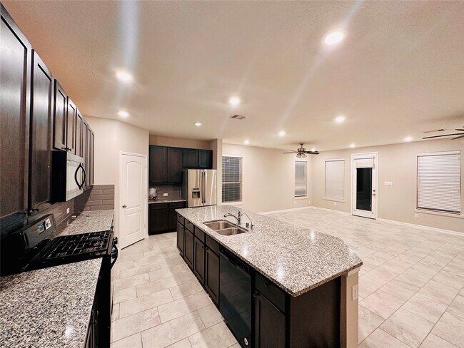 Building Photo - 22514 Williams Oak Ln