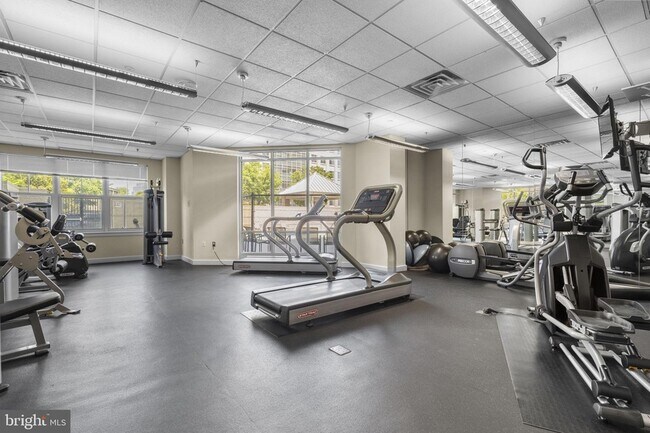 Building Photo - 11760 Sunrise Valley Dr