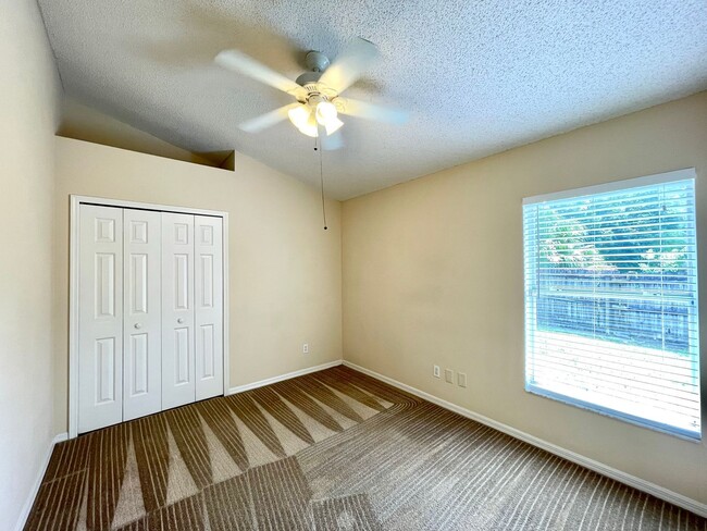 Building Photo - GREAT3/2 Home in East Orlando!