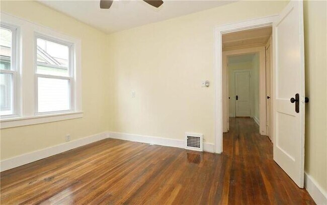 Building Photo - Charming, Updated 3-bedroom 2-bath home!!