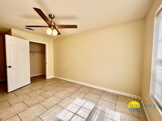 Building Photo - Great 3 Bedroom Townhouse in Fort Walton!
