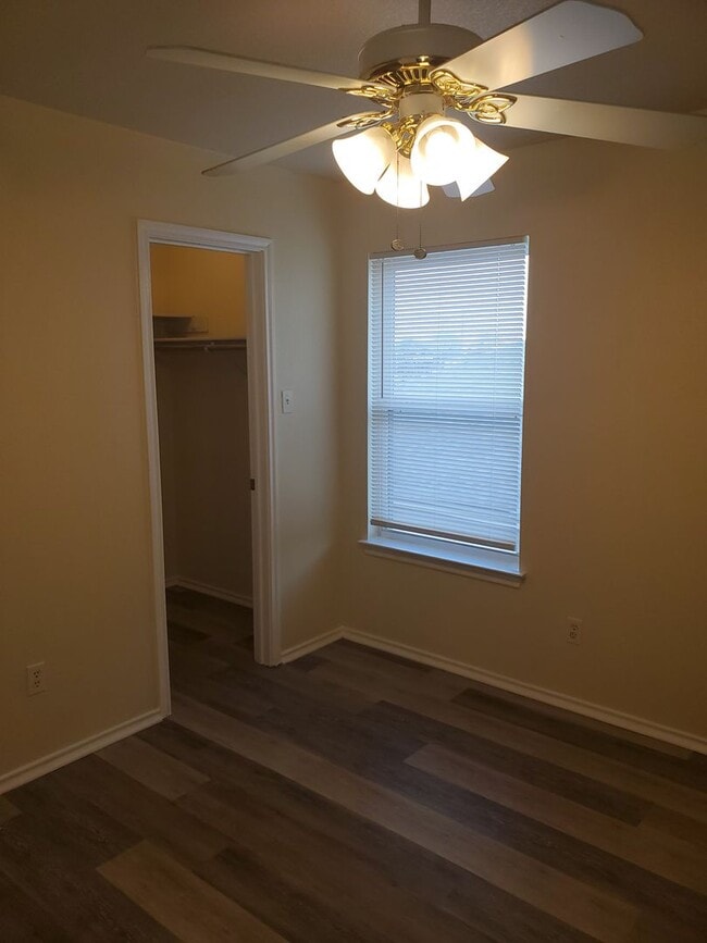 Building Photo - Christopher